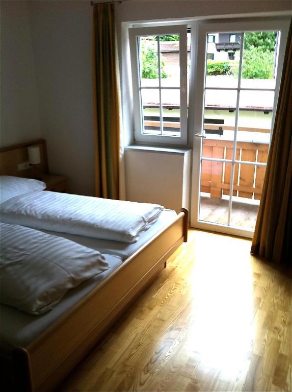 Appartement Kurz Top 1 ヴェステンドルフ 部屋 写真